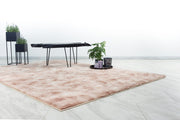 Bolero 500 — Beige · Hoogpolig vloerkleed — sfeerfoto