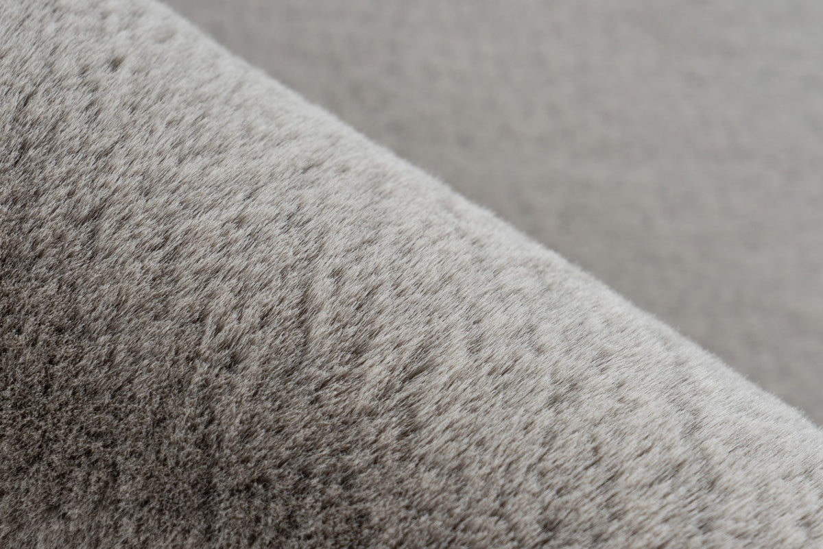 Emotion 500 — Taupe · Hoogpolig vloerkleed