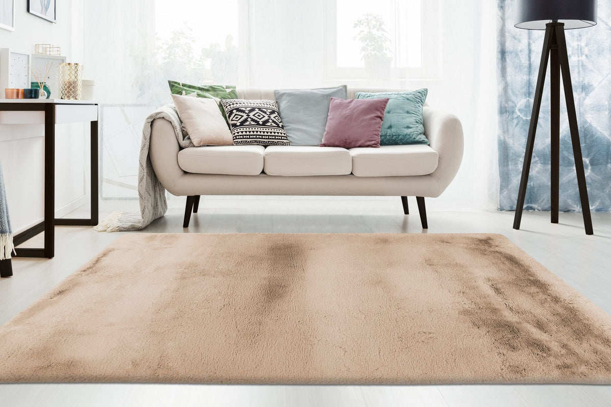 Eternity 900 — Beige · Hoogpolig vloerkleed — sfeerfoto