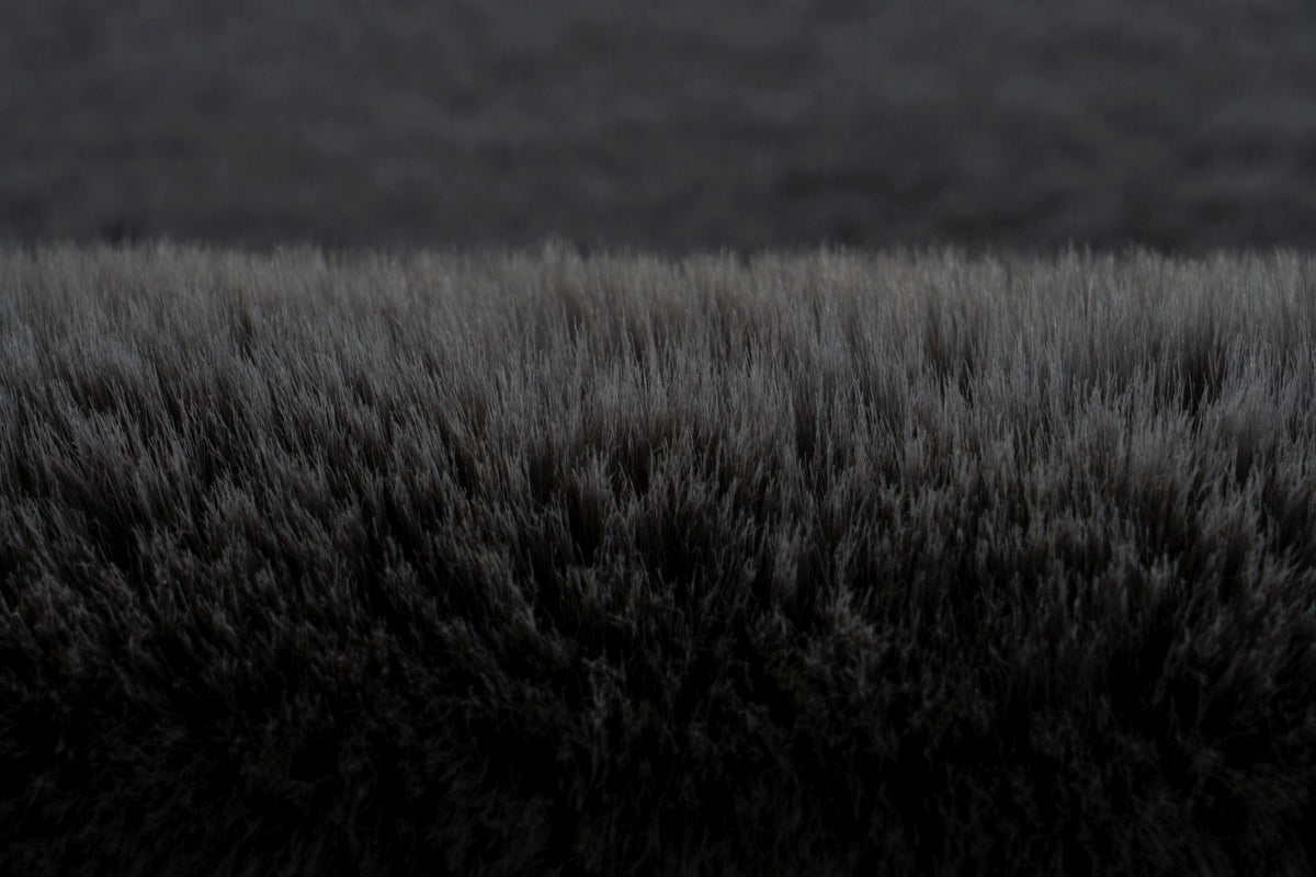 Heaven 800 — Grafiet · Hoogpolig vloerkleed