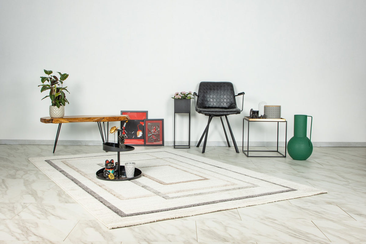 Trocadero 402 — Beige-zilver · Laagpolig vloerkleed — sfeerfoto