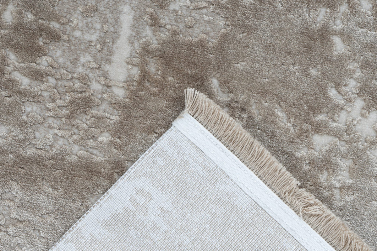Triomphe 502 — Beige · Laagpolig vloerkleed