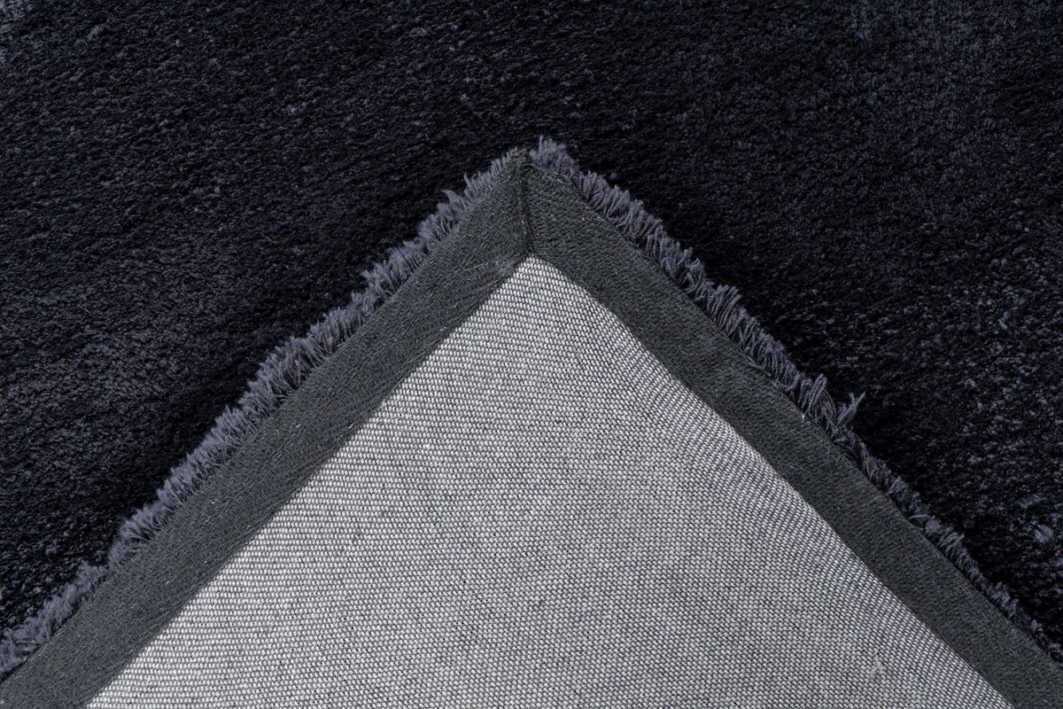 Velvet 500 — Grafiet · Hoogpolig vloerkleed